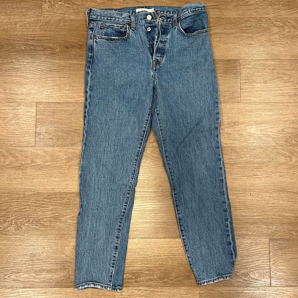 Levi’s Wedgie High-Rise Jean – Turn To Stone | Size 30 - Picture 2 of 4